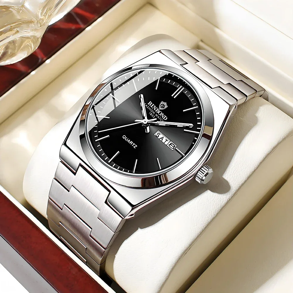 Relógio Veltor – Luxo e Precisão